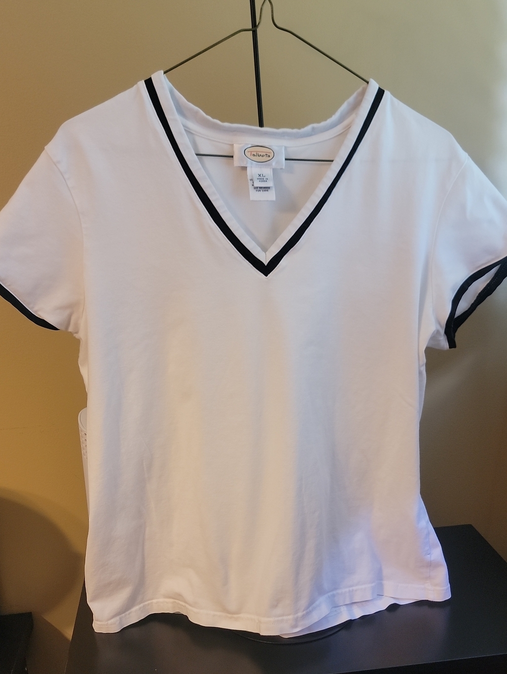 Talbots White V-Neck Short Sleeve Tee with Black Trim Accents
